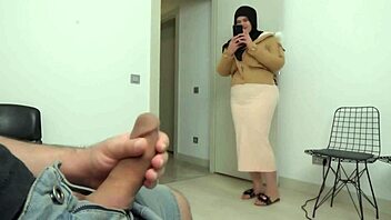 Big ass amateur gets caught in hardcore scene